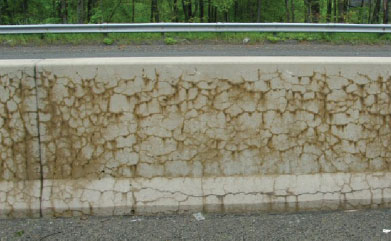 Cracks due to swelling caused by alkali-silica reaction