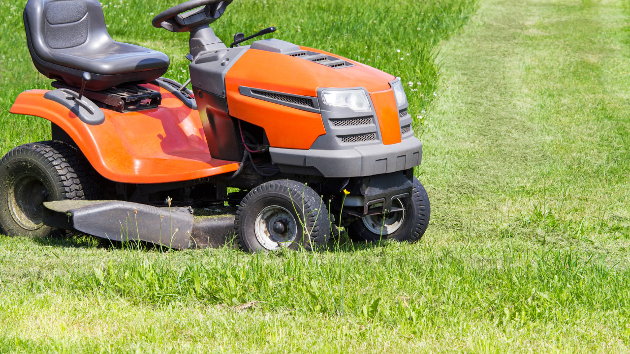  Remove Or Replace Lawnmower's Hood.