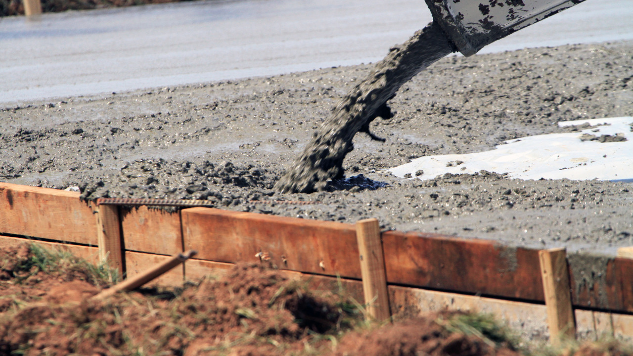 Install-The-Concrete-Pads-And-Sleepers