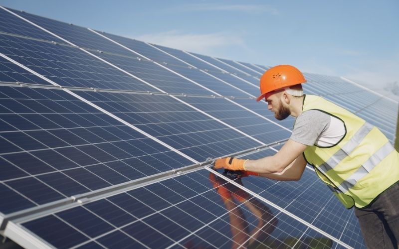 Tips for Residential Solar Power Maintenance in Louisiana