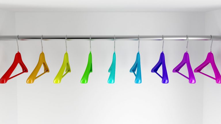 How To Hang Long Dresses In Short Closet - Construction How