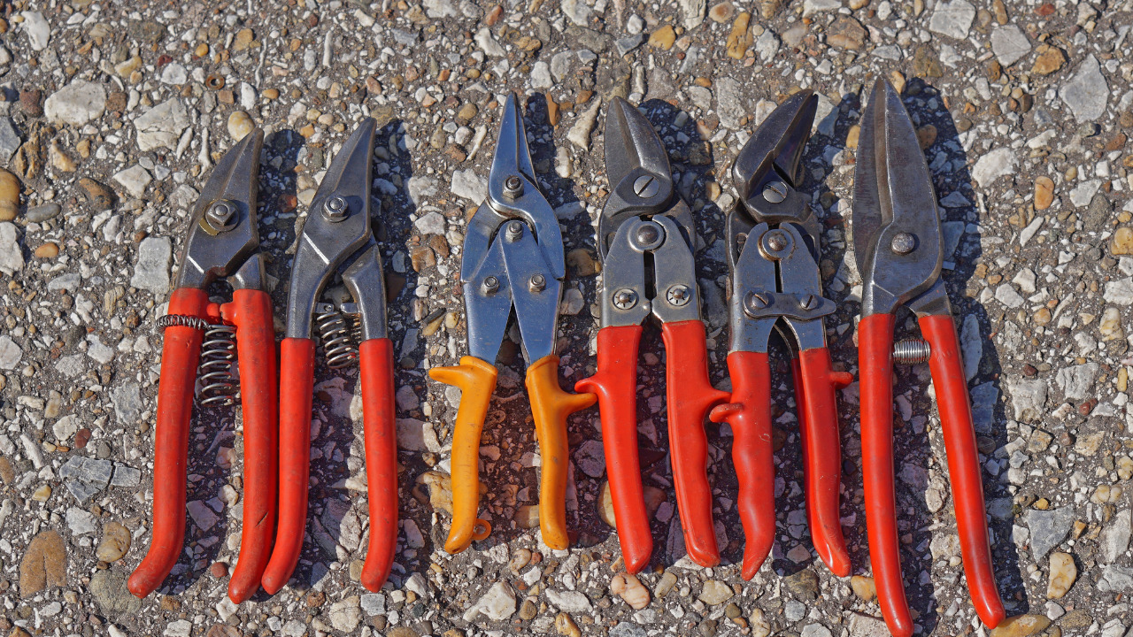 Use Tin Snips To Cut Flashing