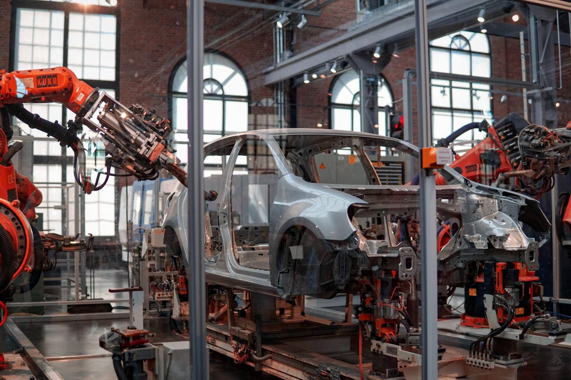 robots are setting a car body