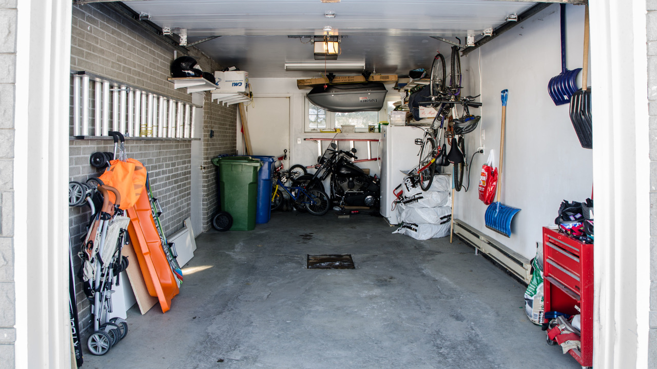  Build A Tunnel From House To Garage