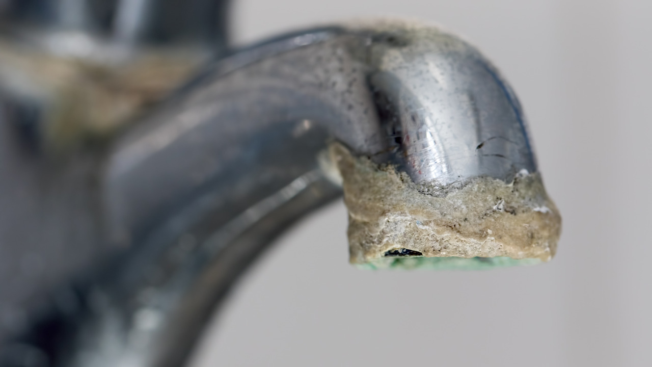 Remove Hard Water Deposit