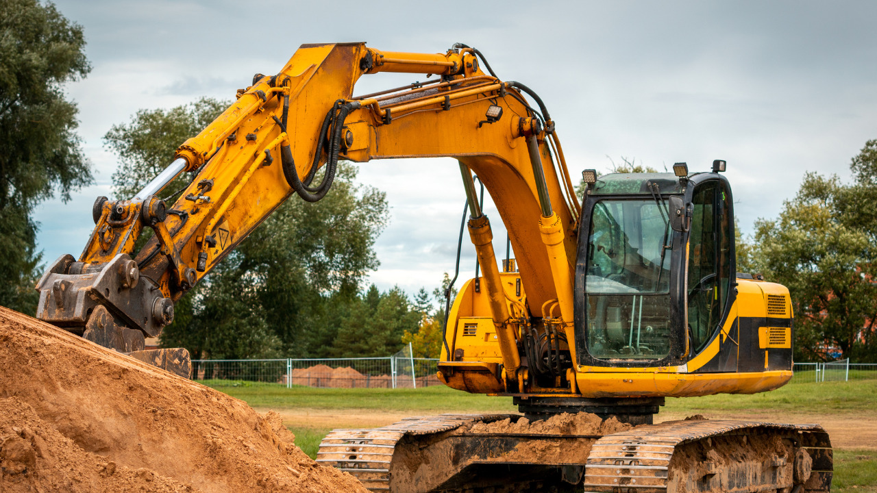 Use-Tools-For-Machinery-Excavation