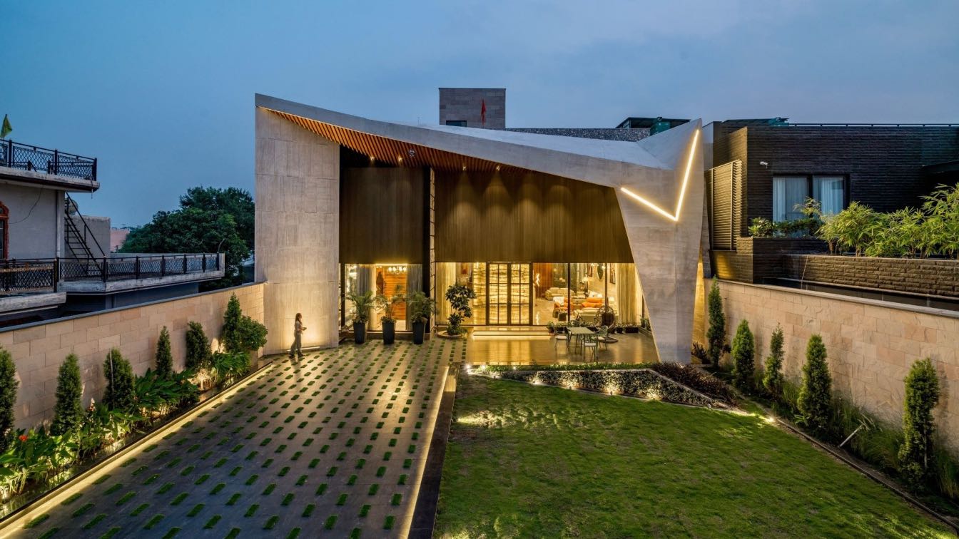 Modern Indian Palace in Bhogpur, India b|Houses