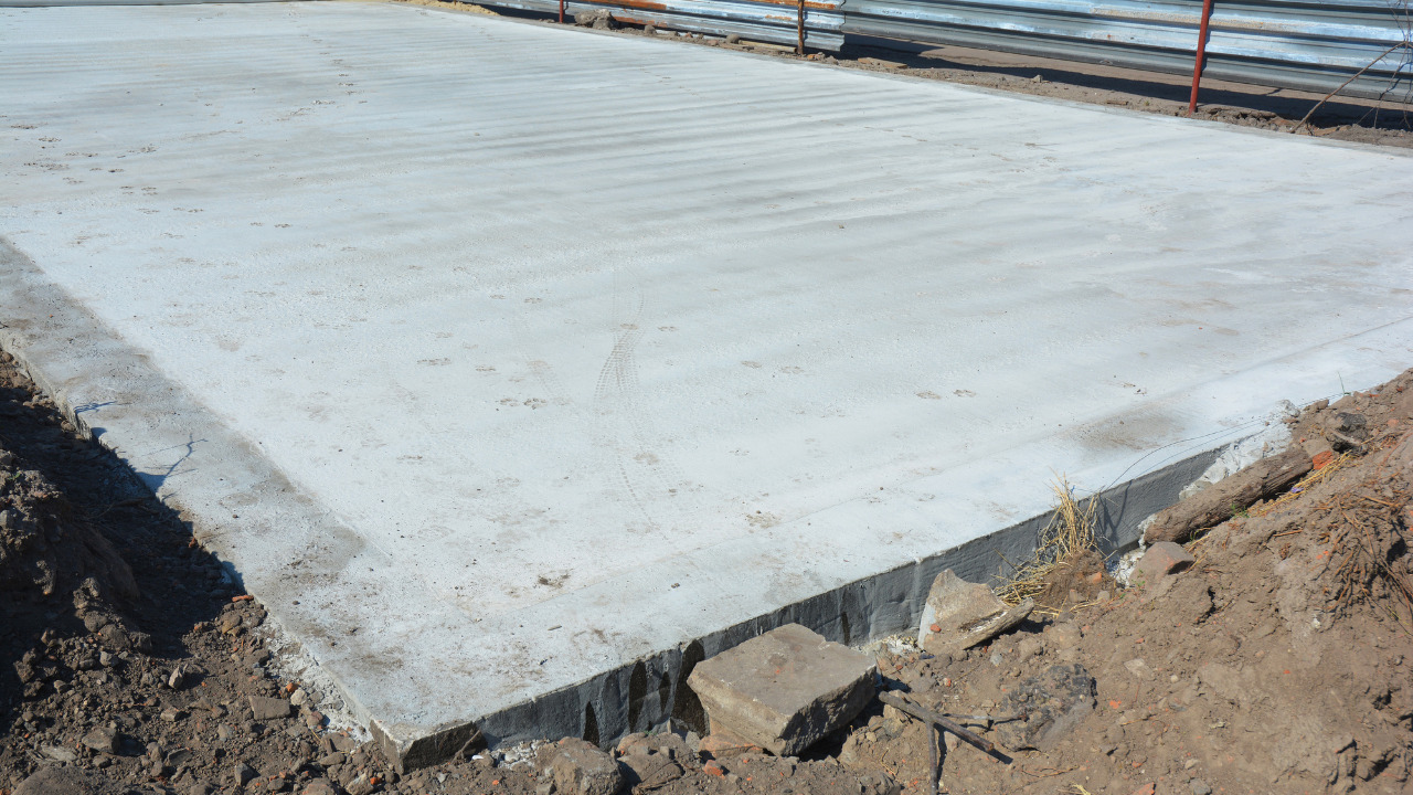 Concrete slab cast on subgrade