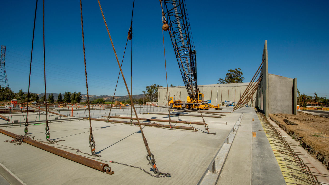 Panels ready for lifting operation