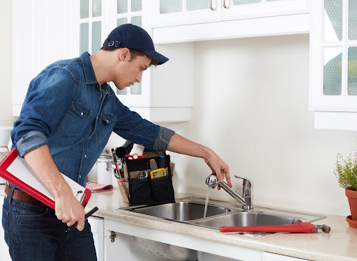 4 Sure Signs It's Time to Call a Plumber