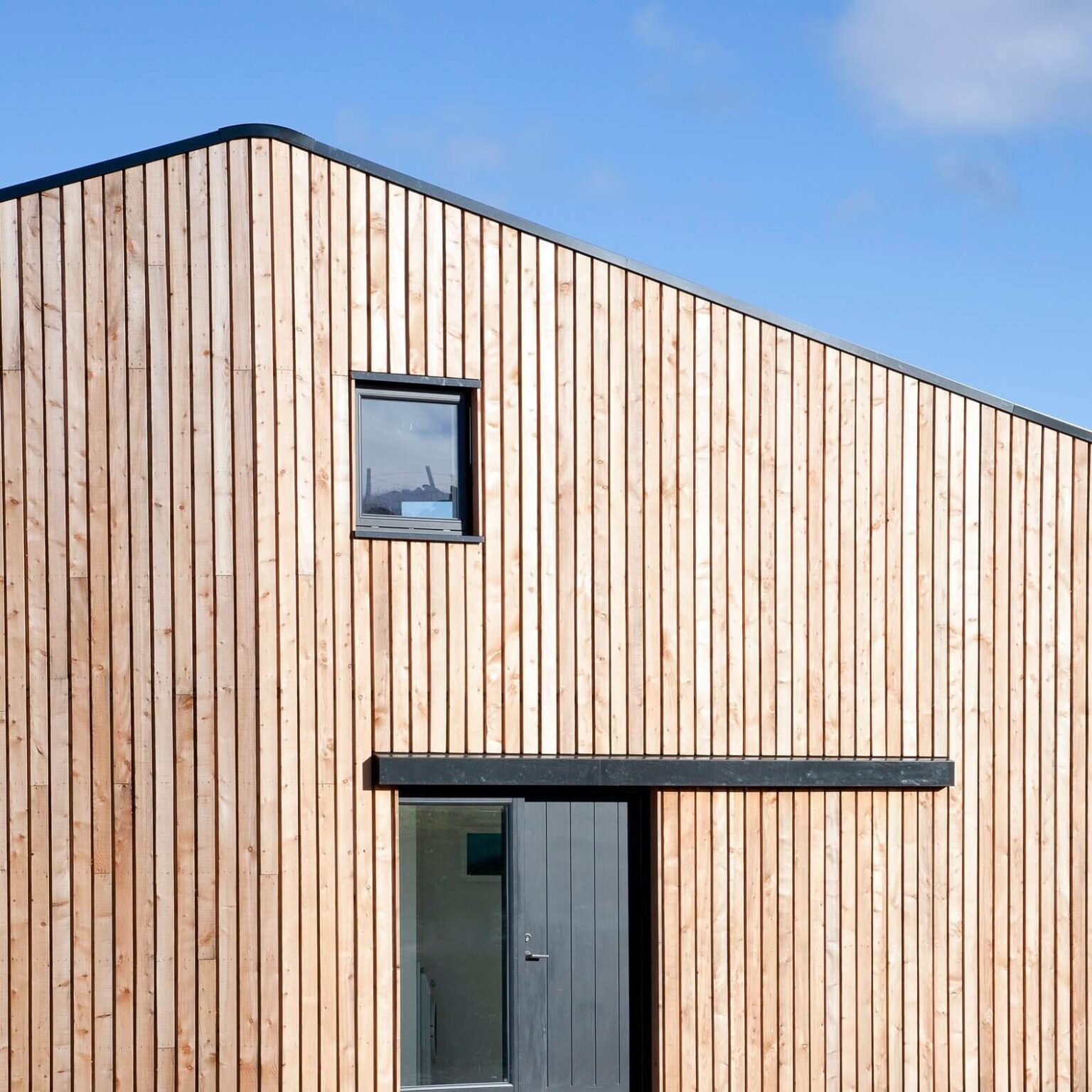 How to Install Timber Cladding UK:Systems, Fire Compliance, and ...